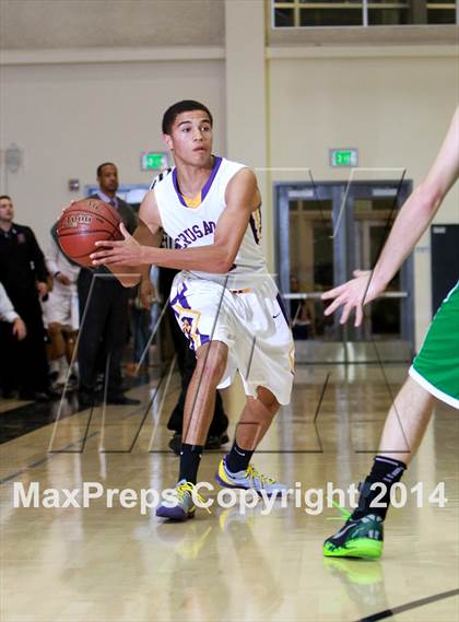 Thumbnail 2 in Drake vs. Archbishop Riordan (CIF NorCal Regional D3 Final) photogallery.