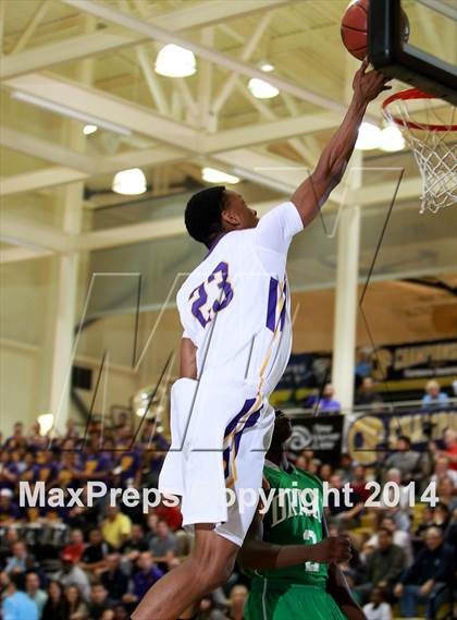 Thumbnail 2 in Drake vs. Archbishop Riordan (CIF NorCal Regional D3 Final) photogallery.
