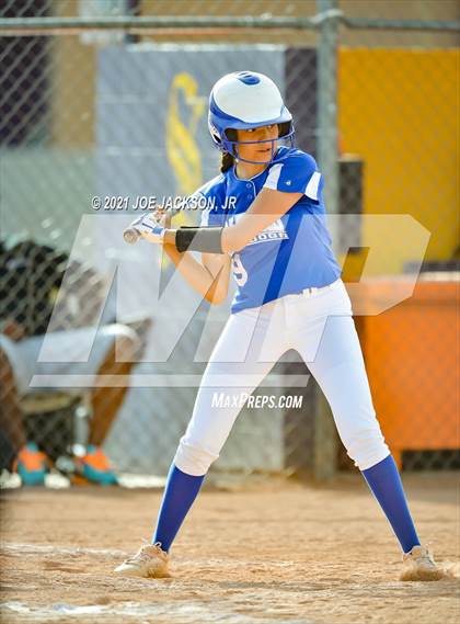Thumbnail 2 in Sabino vs Safford photogallery.