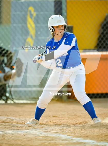 Thumbnail 2 in Sabino vs Safford photogallery.