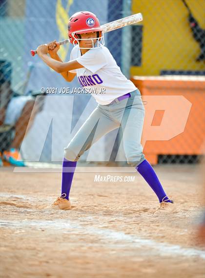 Thumbnail 3 in Sabino vs Safford photogallery.