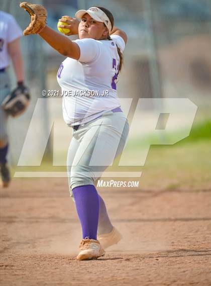 Thumbnail 1 in Sabino vs Safford photogallery.