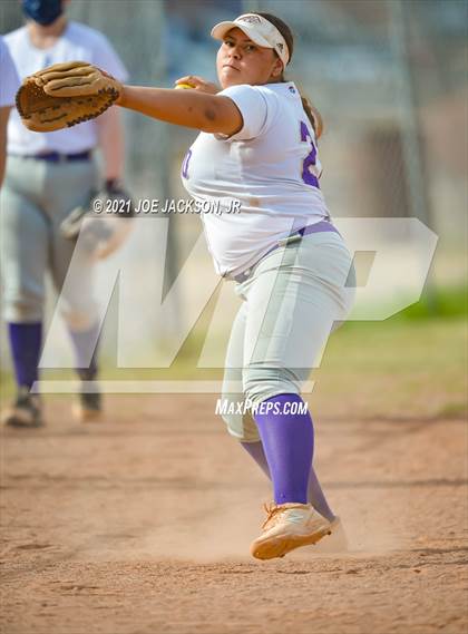 Thumbnail 3 in Sabino vs Safford photogallery.