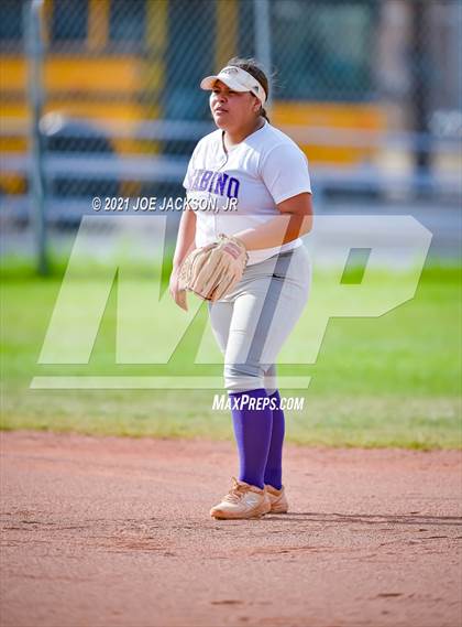 Thumbnail 2 in Sabino vs Safford photogallery.