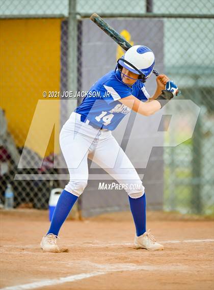 Thumbnail 1 in Sabino vs Safford photogallery.