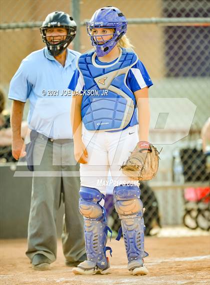 Thumbnail 1 in Sabino vs Safford photogallery.