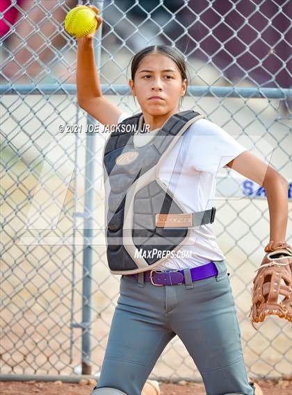 Thumbnail 1 in Sabino vs Safford photogallery.