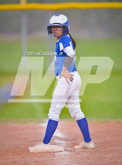 Thumbnail 1 in Sabino vs Safford photogallery.