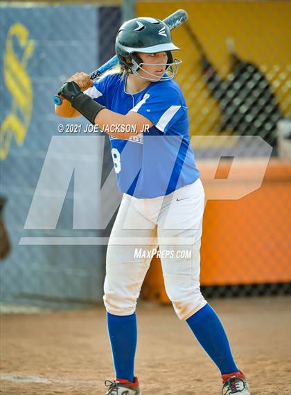Thumbnail 3 in Sabino vs Safford photogallery.