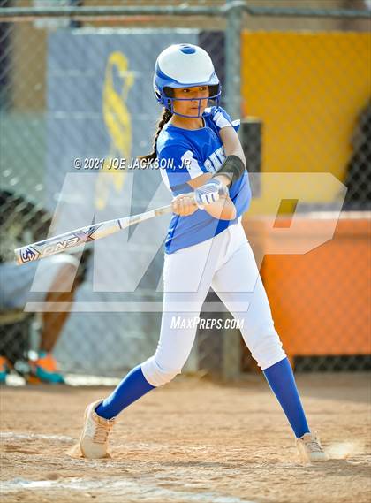 Thumbnail 3 in Sabino vs Safford photogallery.