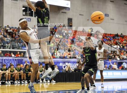 Thumbnail 1 in Columbus vs. Windermere (FHSAA 7A Final) photogallery.