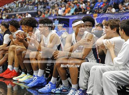 Thumbnail 2 in Columbus vs. Windermere (FHSAA 7A Final) photogallery.