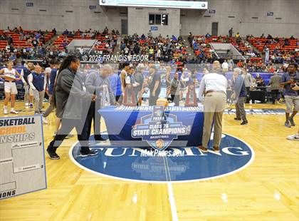 Thumbnail 2 in Columbus vs. Windermere (FHSAA 7A Final) photogallery.
