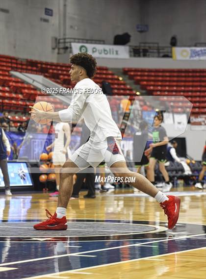 Thumbnail 1 in Columbus vs. Windermere (FHSAA 7A Final) photogallery.