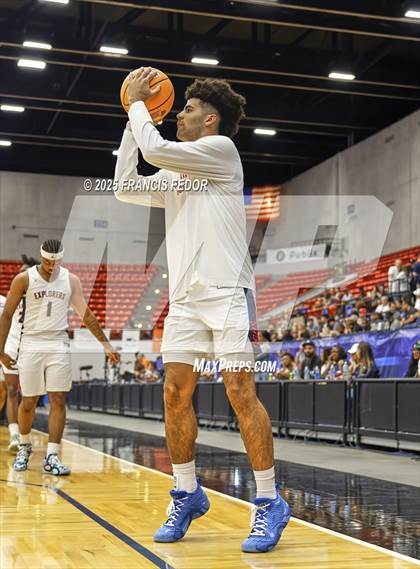 Thumbnail 2 in Columbus vs. Windermere (FHSAA 7A Final) photogallery.