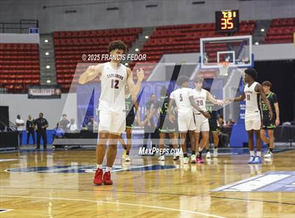 Thumbnail 2 in Columbus vs. Windermere (FHSAA 7A Final) photogallery.