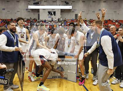 Thumbnail 1 in Columbus vs. Windermere (FHSAA 7A Final) photogallery.