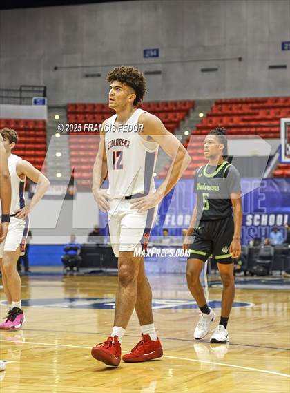 Thumbnail 3 in Columbus vs. Windermere (FHSAA 7A Final) photogallery.