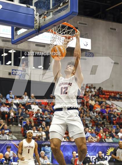 Thumbnail 3 in Columbus vs. Windermere (FHSAA 7A Final) photogallery.
