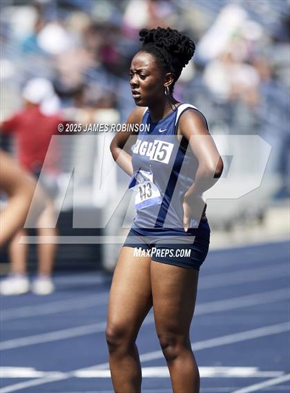 Thumbnail 3 in Bob Hayes Invitational (800m) photogallery.