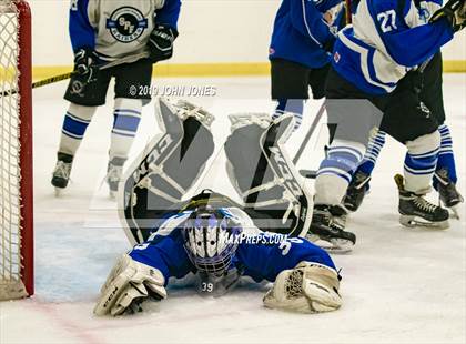 Thumbnail 3 in Millburn vs Scotch Plains-Fanwood photogallery.