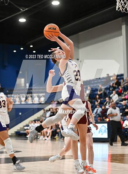 Thumbnail 1 in Mayflower vs Perryville (AAA 3A-5 district 2nd round) photogallery.