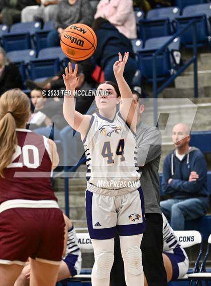 Thumbnail 1 in Mayflower vs Perryville (AAA 3A-5 district 2nd round) photogallery.