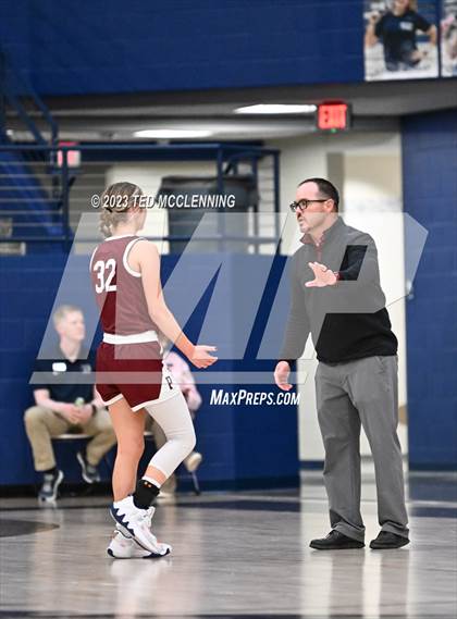 Thumbnail 2 in Mayflower vs Perryville (AAA 3A-5 district 2nd round) photogallery.