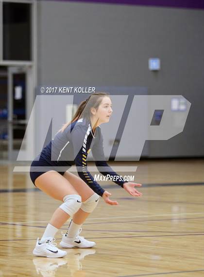 Thumbnail 1 in Clarkston vs Troy (MHSAA Regional Semifinal) photogallery.