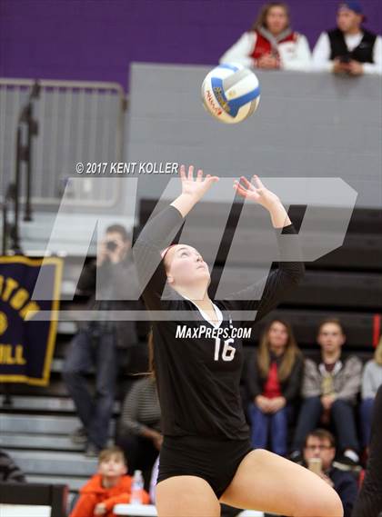 Thumbnail 3 in Clarkston vs Troy (MHSAA Regional Semifinal) photogallery.