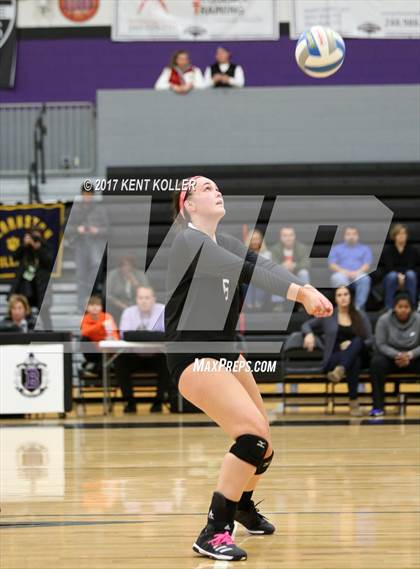 Thumbnail 2 in Clarkston vs Troy (MHSAA Regional Semifinal) photogallery.