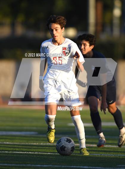 Thumbnail 2 in Mater Dei @ Beckman photogallery.