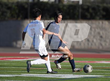 Thumbnail 1 in Mater Dei @ Beckman photogallery.