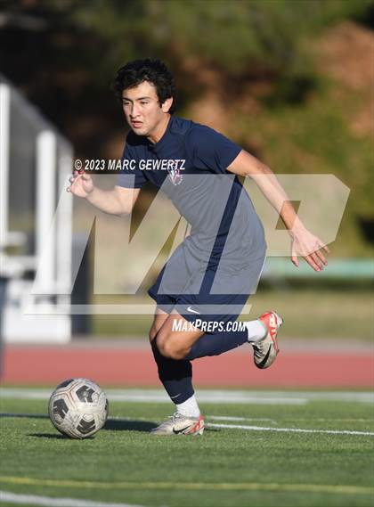Thumbnail 3 in Mater Dei @ Beckman photogallery.