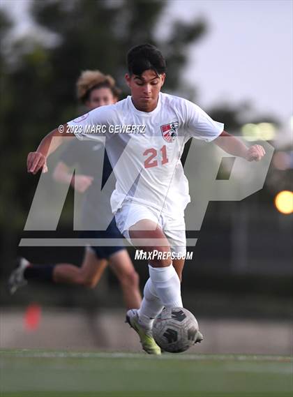 Thumbnail 2 in Mater Dei @ Beckman photogallery.
