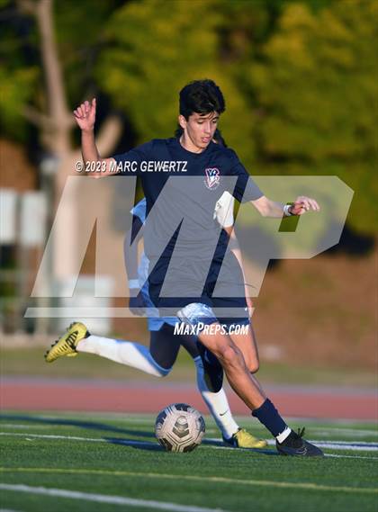 Thumbnail 3 in Mater Dei @ Beckman photogallery.