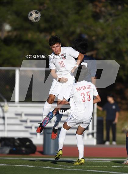 Thumbnail 1 in Mater Dei @ Beckman photogallery.
