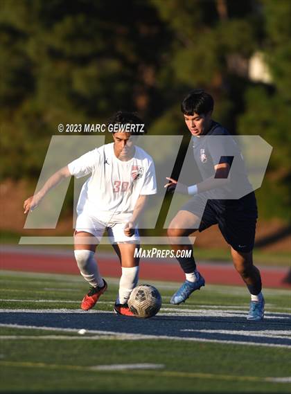 Thumbnail 1 in Mater Dei @ Beckman photogallery.