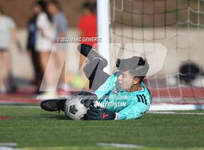 Thumbnail 1 in Mater Dei @ Beckman photogallery.