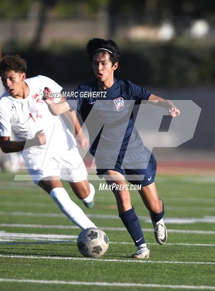Thumbnail 1 in Mater Dei @ Beckman photogallery.