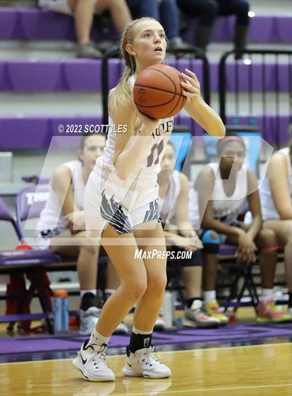 Thumbnail 1 in Stow-Munroe Falls vs. Bishop Hartley (OGBR Classic in the City) photogallery.