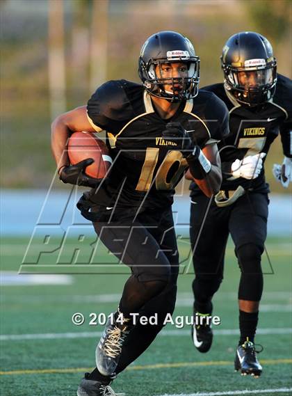 Thumbnail 1 in Northview vs. Montebello photogallery.