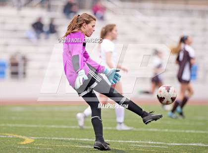 Thumbnail 2 in St. Ignatius vs. Saint Francis photogallery.