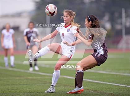Thumbnail 2 in St. Ignatius vs. Saint Francis photogallery.