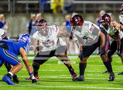 Thumbnail 2 in Weiss vs. Barbers Hill (UIL 5A D1 Football Regional) photogallery.