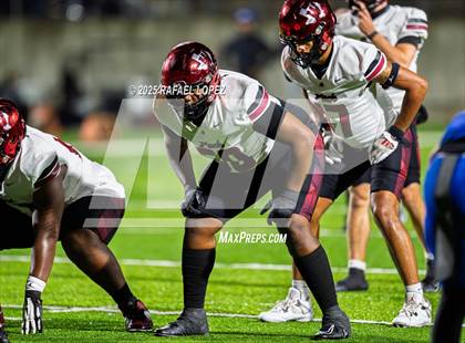 Thumbnail 1 in Weiss vs. Barbers Hill (UIL 5A D1 Football Regional) photogallery.