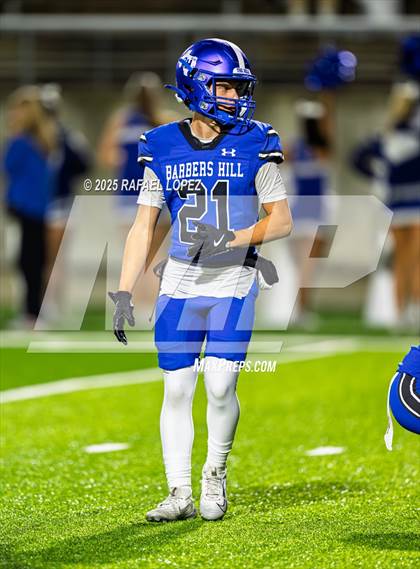 Thumbnail 1 in Weiss vs. Barbers Hill (UIL 5A D1 Football Regional) photogallery.