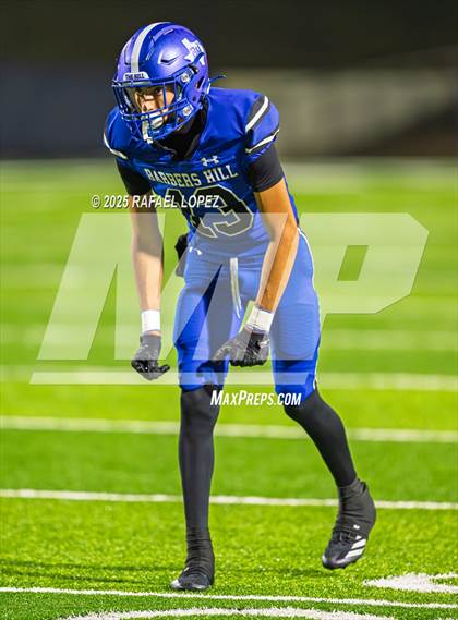 Thumbnail 3 in Weiss vs. Barbers Hill (UIL 5A D1 Football Regional) photogallery.