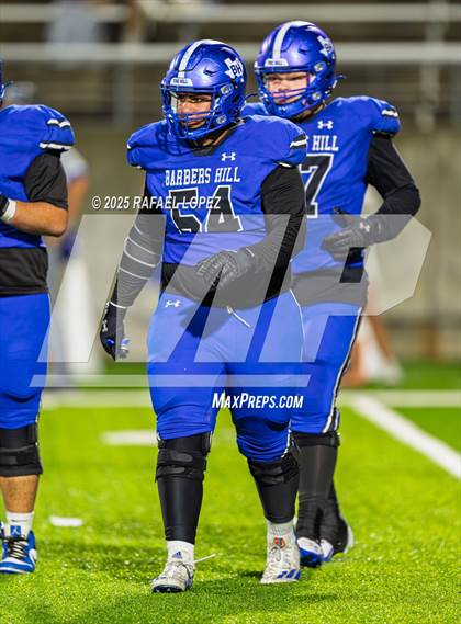 Thumbnail 1 in Weiss vs. Barbers Hill (UIL 5A D1 Football Regional) photogallery.