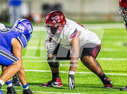 Thumbnail 1 in Weiss vs. Barbers Hill (UIL 5A D1 Football Regional) photogallery.